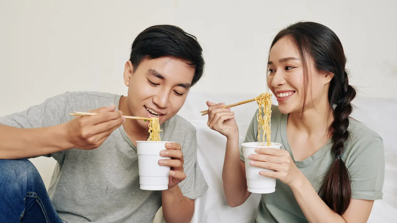 Makan Mi.