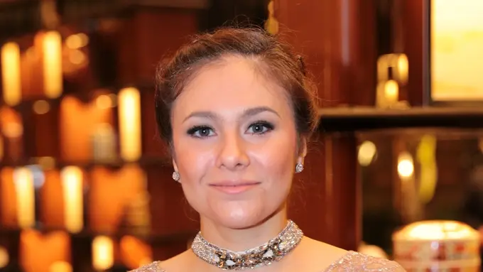 [Bintang] Wulan Guritno