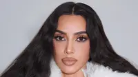 Kim Kardashian Mengaku Kecintaan dengan Sepatu Rancangan Kanye West