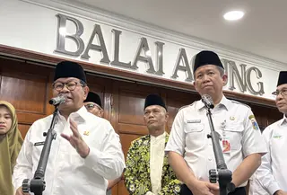 Gubernur DKI Jakarta Pramono Anung memastikan Pemerintah Provinsi (Pemprov) DKI Jakarta telah melakukan simulasi gempa bumi sebagai bagian dari upaya meningkatkan kesiapsiagaan menghadapi potensi bencana. (Liputan6.com/Tisha Maulida Fazriah)