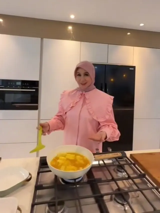 6 Potret Dapur Marini Zumarnis, Mewah dan Instagramable dengan Sentuhan Elegan