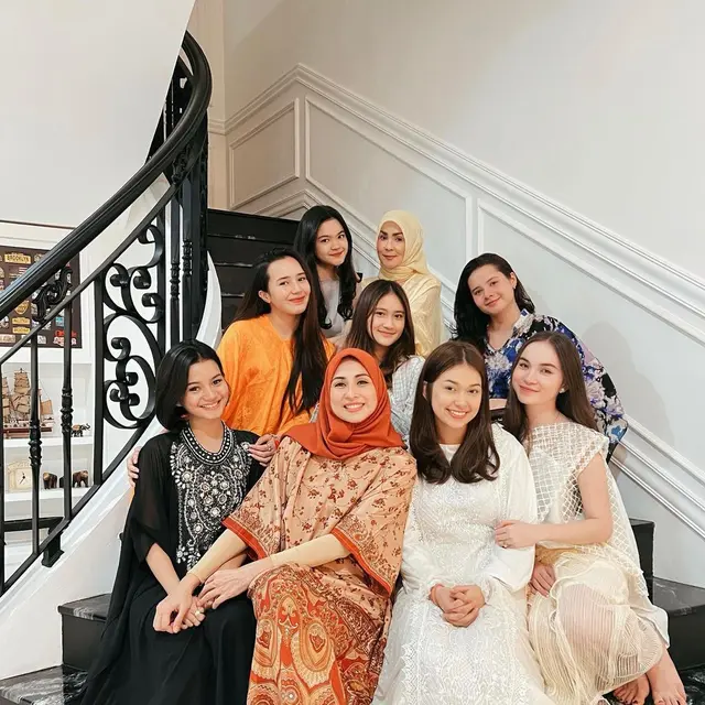 6 Momen Halal Bihalal Pemain Mermaid In Love saat Lebaran, Jadi Momen Reuni