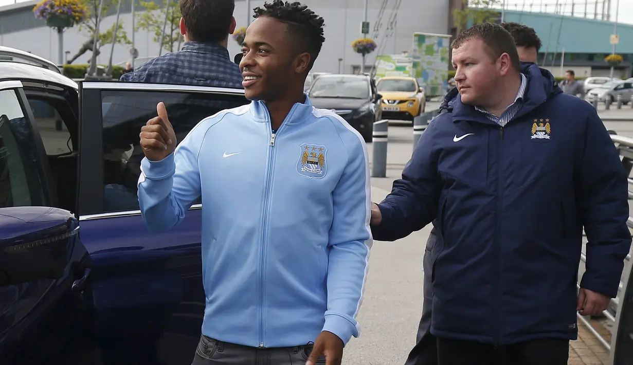Raheem Sterling saat berada di Stadion Etihad, Manchester., Inggris. (14/7/2015). (REUTERS/Andrew Yates)