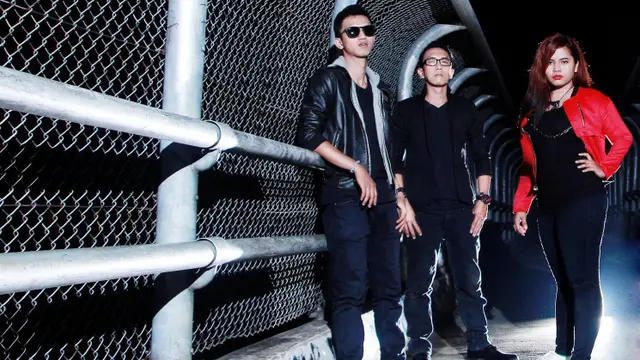 Simple Track band