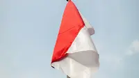 Bendera Merah Putih | unsplash.com/@riolec