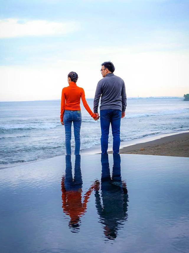 Sudah Menikah Lagi, Ini 6 Potret Mantan Suami Rina Nose dengan Istri Barunya