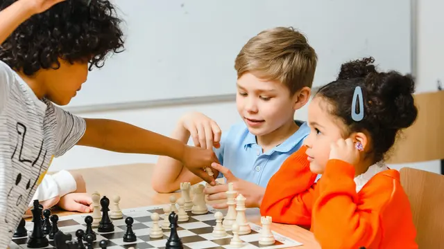 Memiliki Daya Imajinasi yang Tinggi