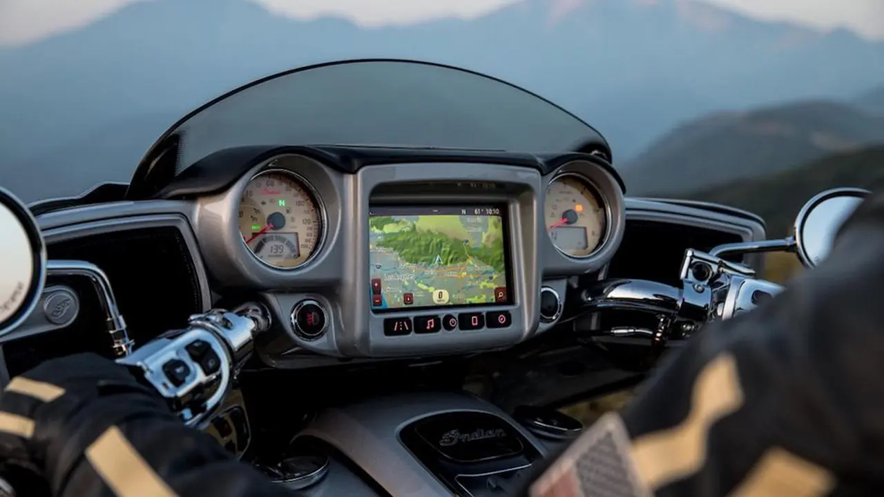 Ride Command pada motor Indian