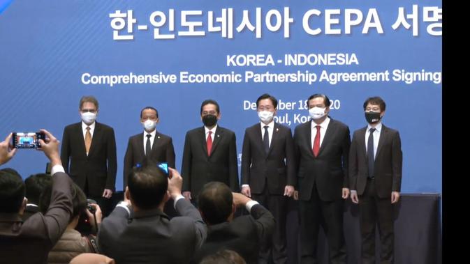 Kemendag melakukan Penandatanganan Perjanjian Kemitraan Ekonomi Komprehensif Indonesia-Korea Selatan (Indonesia-Korea Comprehensive Economic Partnership Agreement/IK-CEPA), di Seoul Korea Selatan, Jumat (18/12/2020).
