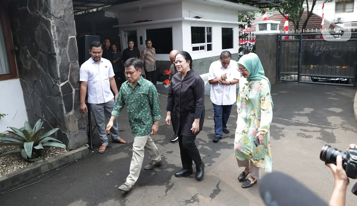 Puan tampak mengenakan baju hitam. (Liputan6.com/Johan Tallo)