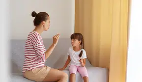 5 Prinsip Kunci dalam Gentle Parenting agar Anak Tumbuh Mandiri dan Percaya Diri