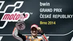 Dominasi Marc Marquez di ajang MotoGP 2014 dihentikan rekan setimnya, Dani Pedrosa, di Sirkuit Brno, Ceko, (17/8/2014). (AFP PHOTO/Michal Cizek)
