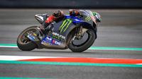 Aksi pembalap  Monster Energy Yamaha, Fabio Quartararo, saat tes pramusim hari pertama MotoGP 2022 di Sirkuit Mandalika. (dok. MotoGP)