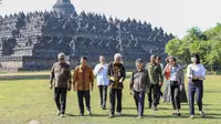 Gubernur Jawa Tengah (Jateng) Ganjar Pranowo turut mendampingi Kaisar Jepang Hironomiya Naruhito saat mengunjungi Candi Borobudur, Kabupaten Magelang, Jateng, Kamis (22/6/2023).