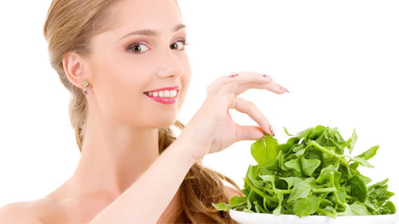 (C) shutterstock