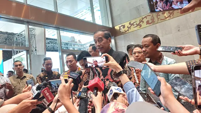 Jokowi Mumet Urus Izin Investasi Pembangkit Panas Bumi