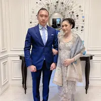 Potret Aliya Rajasa, Mantu SBY Kenakan Kebaya Hamil saat Kondangan Putri Tanjung Hingga Serba Ungu di Pengajian 4 Bulanan/@ruby_26