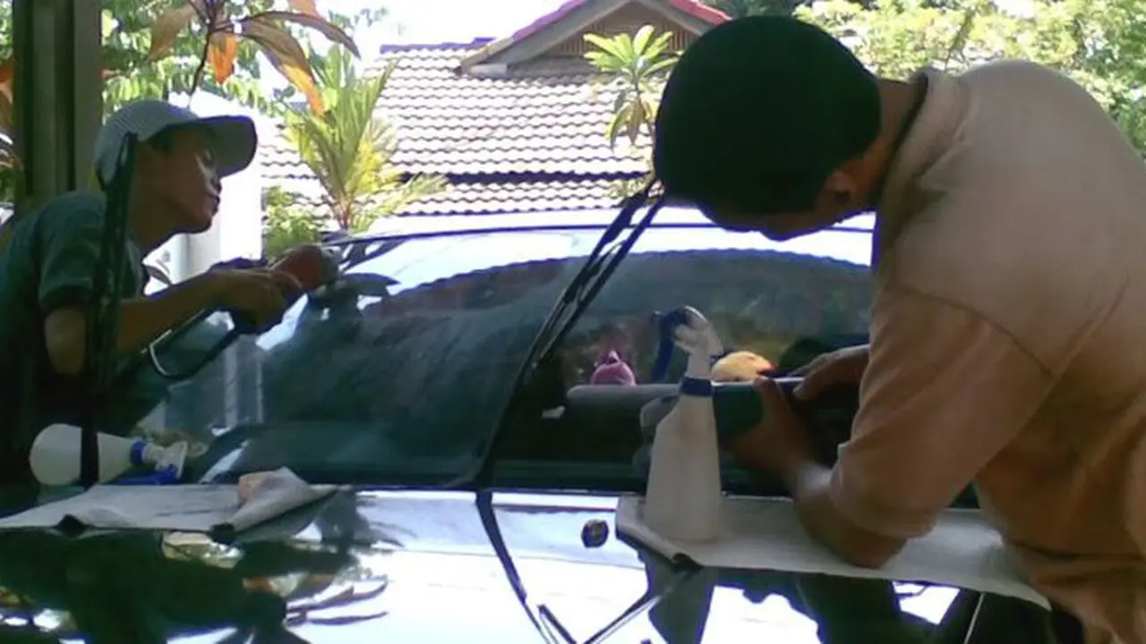 Begini Cara Penanganan Jamur Kaca yang Membandel