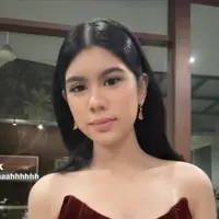 Pesona Almira Putri Annisa Pohan saat Hadir Prom Night. [@annisayudhoyono]