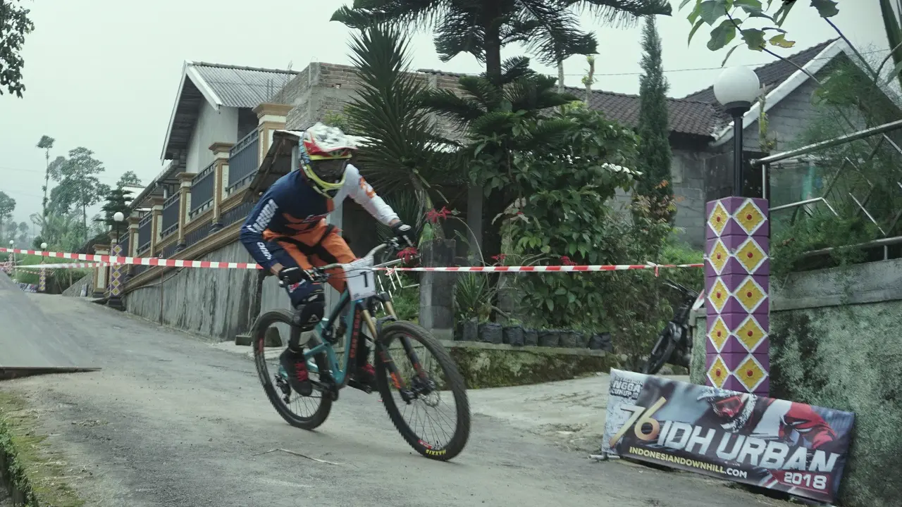 Urban Downhill