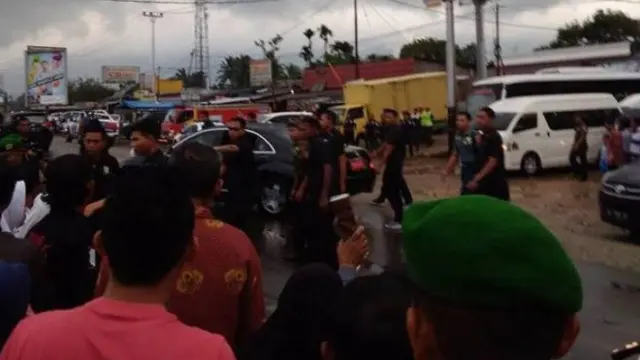 Mengunjungi Sumatera Barat dalam rangkaian acara Hari Pers Nasional, Jokowi Menginap di Hotel Sederhana (Facebook/frs/Kapanlagi)