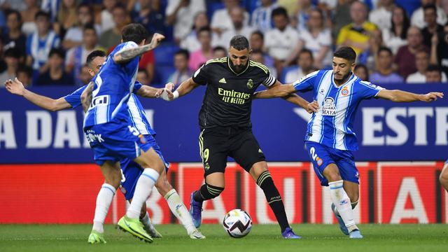 Foto: Benzema dan Lewandowski Tampil Mengesankan, Cetak Brace untuk Kemanangan Real Madrid dan Barcelona di Liga Spanyol