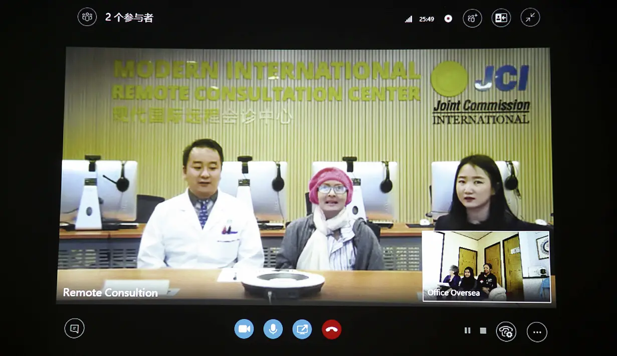 Rasa syukur pun dipanjatkan Yana ketika mendengar pesan dari kedua anaknya yang bersikap tegar dan dewasa. Usia Aurelia dan Alika terbilang masih kecil dan ini yang membuat Yana tidak menyangka dengan kedewasaan mereka. (Nurwahyunan/Bintang.com)