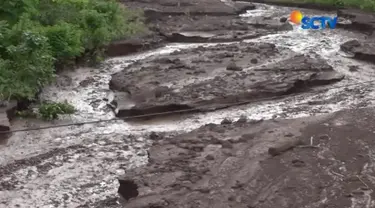 Lahar dingin akibat erupsi gunung Agung semakin meluas, lantaran intensitas hujan di kawasan tersebut masih tinggi.