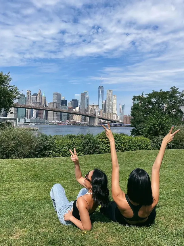 Alika dan Ayla Dimitri