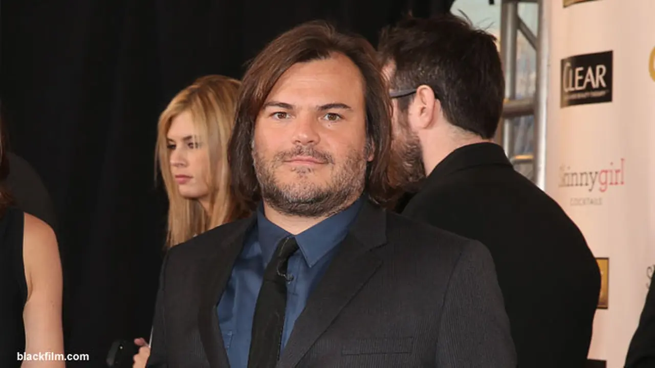 jack-black-130806c.jpg