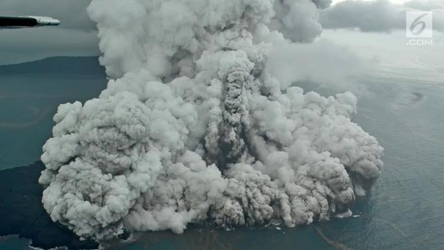 Begini Penampakan Erupsi Gunung Anak Krakatau