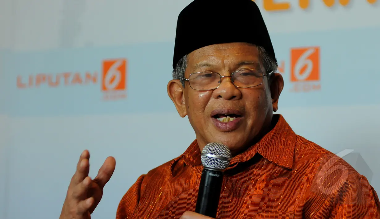 Anggota DPD DKI Jakarta AM Fatwa saat diskusi Bincang Senator dengan tema “Penegakan Hukum dan Pemberantasan Korupsi di Indonesia”, Jakarta, Minggu (15/3/2015). (Liputan6.com/Faisal R Syam)