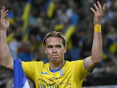 Ajang Euro U-21 2023 baru saja dimulai pada 21 Juni 2023 dan akan berlangsung hingga 8 Juli 2023 di dua tempat yang menjadi tuan rumah, Rumania dan Georgia. Sebanyak 14 tim Eropa yang telah lolos kualifikasi ditambah dua tuan rumah berkompetisi menjadi yang terbaik dengan didukung para talenta muda berbakat. Dari seluruh skuad 16 negara kontestan, tercatat ada 6 pemain dengan nilai pasar tertinggi. Siapa saja? Berikut daftar keenam pemain tersebut. (AFP/Ina Fassbender)