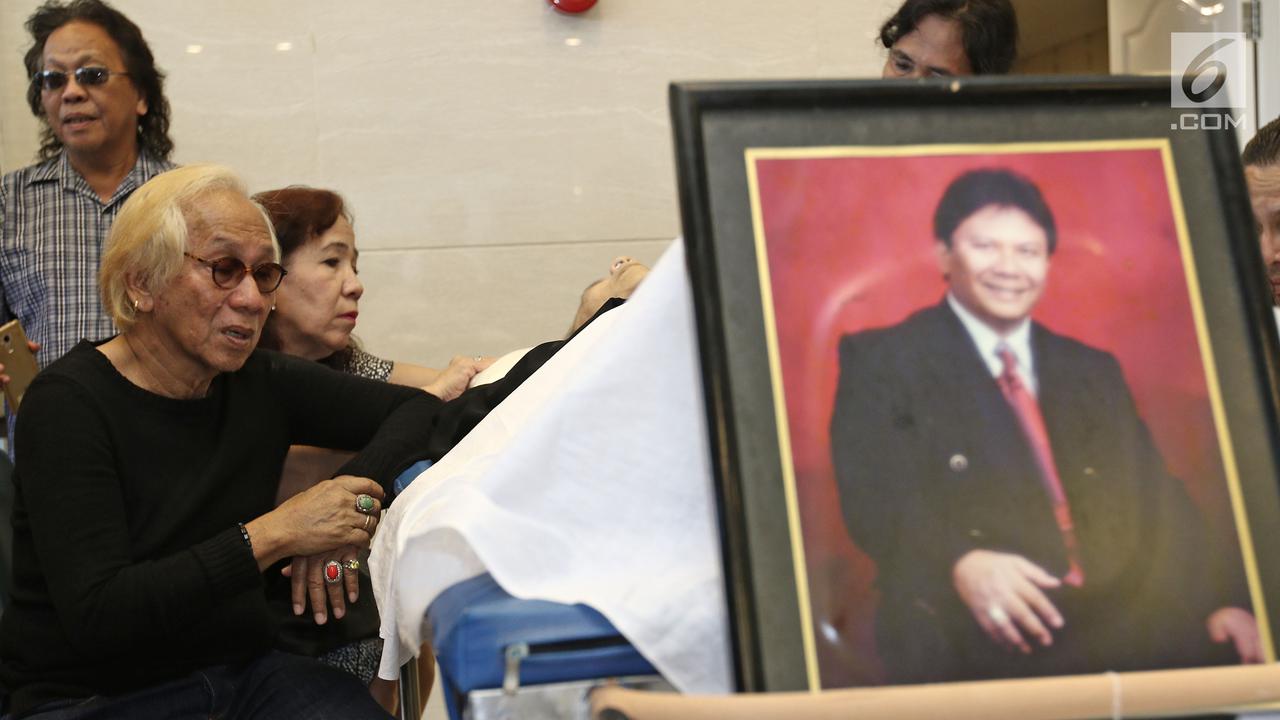 Tangis Keluarga Benny Panjaitan