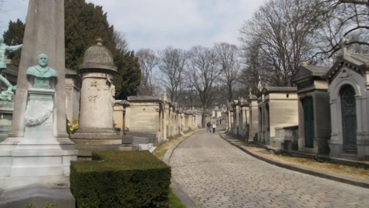 Pere Lachaise, Pemakaman yang Jadi Tempat Wisata