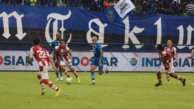 Persib Bandung, Persis Solo