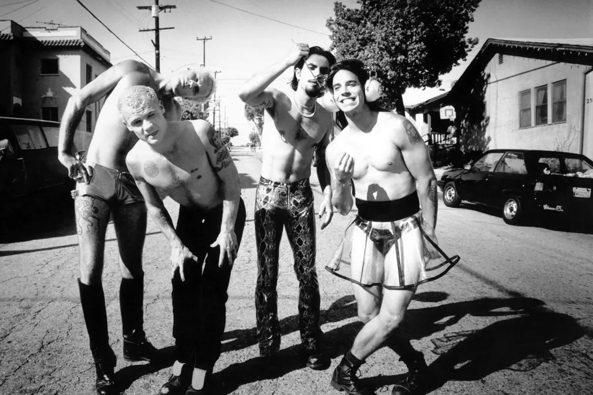 [Bintang] Red Hot Chili Peppers
