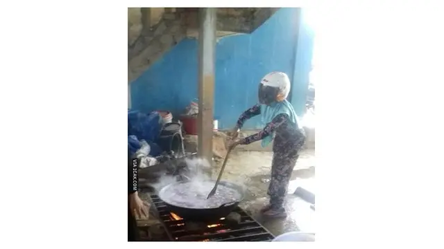 Kelakuan Emak Saat Masak