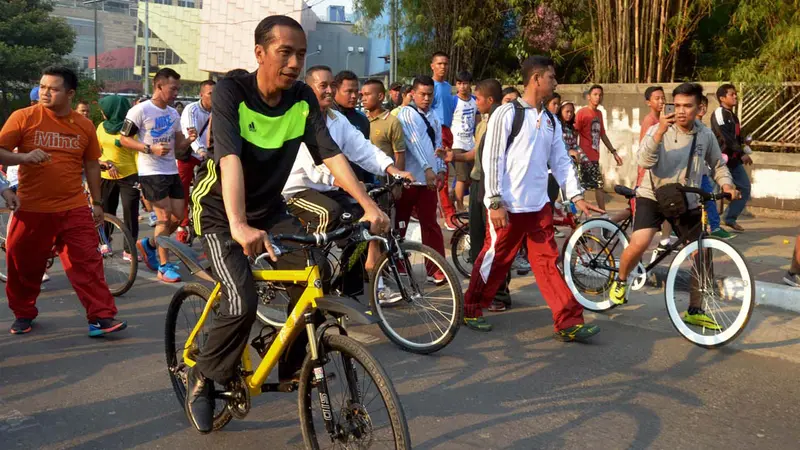 Dikawal Paspampres, Jokowi Lari Pagi di Bundaran HI