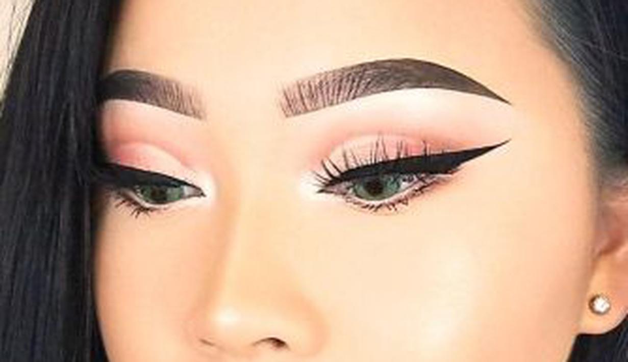7 Inspirasi Makeup Super Cantik Untuk Si Mata Sipit Fimela Fimelacom