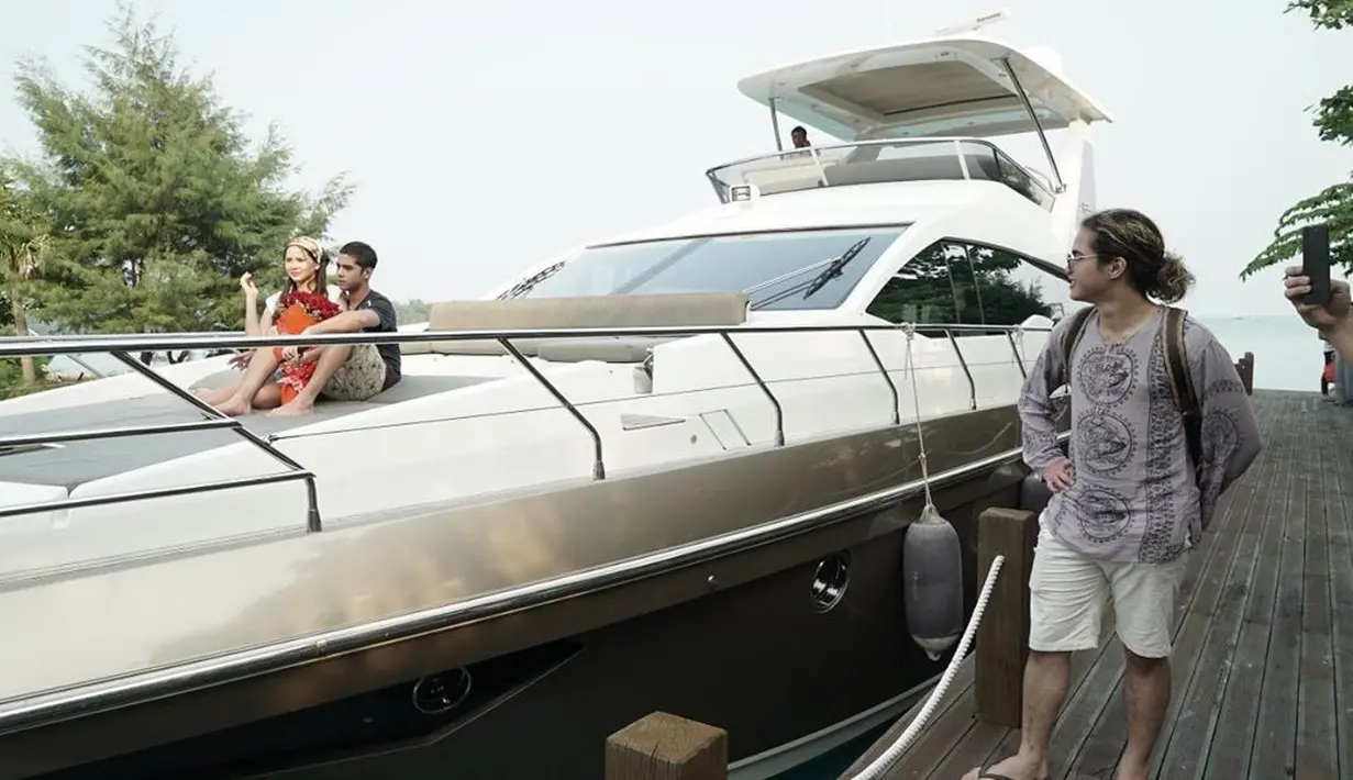 Alyssa Dagauise Al Ghazali dan Dul Jaelani. (Instagram/duljaelani)