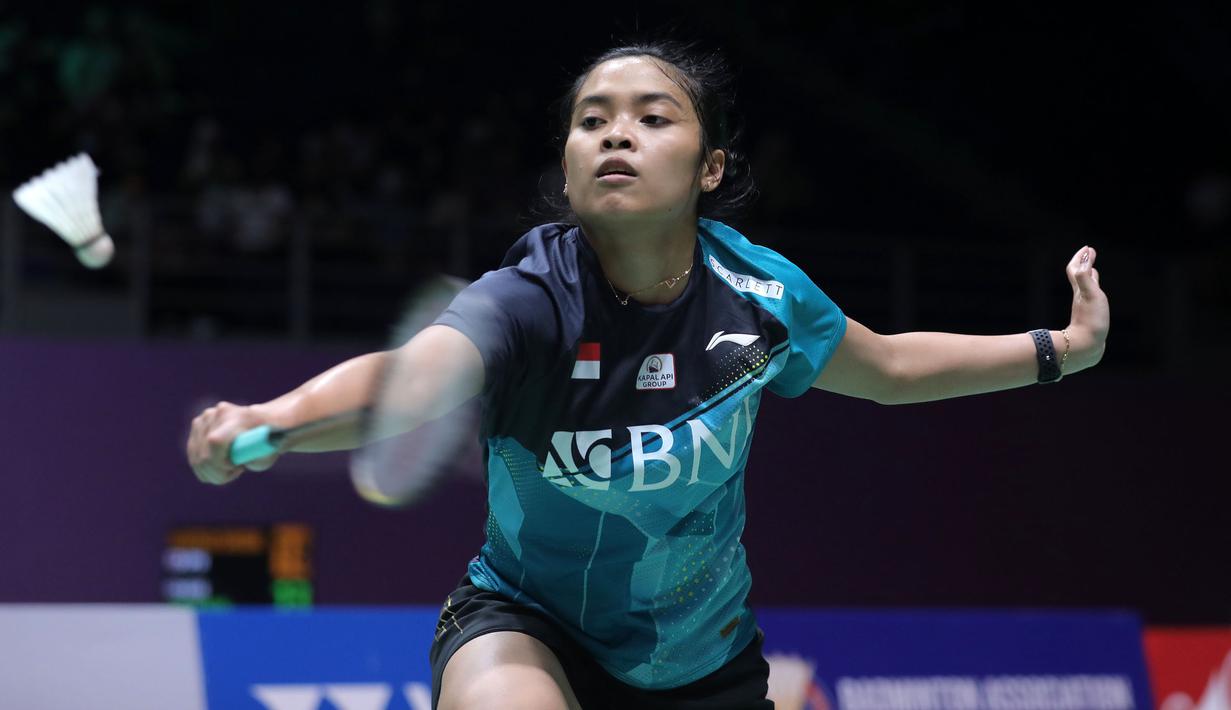Sementara itu, nasib kurang beruntung dirasakan oleh Gregoria Mariska Tunjung di sektor tunggal putri. Ia dikalahkan oleh wakil Korea Selatan, An Se Young lewat rubber game dengan skor 18-21, 21-13, dan 8-21. (Foto: PBSI)