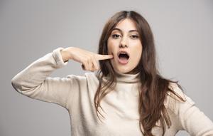 Ilustrasi Lesung Pipi Credit: Freepik.com