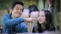 Film Dua Garis Biru yang dibintangi Angga Yunanda dan Zara JKT48 mendapat dukungan dari warganet. Keduanya terlihat sering membagi momen kebersamaan melalui akun Instagram masing-masing. (Liputan6.com/IG/@jkt48.zara)