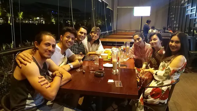 6 Potret Persahabatan Dylan Carr dan Ammar Zoni, Bak Saudara Kandung