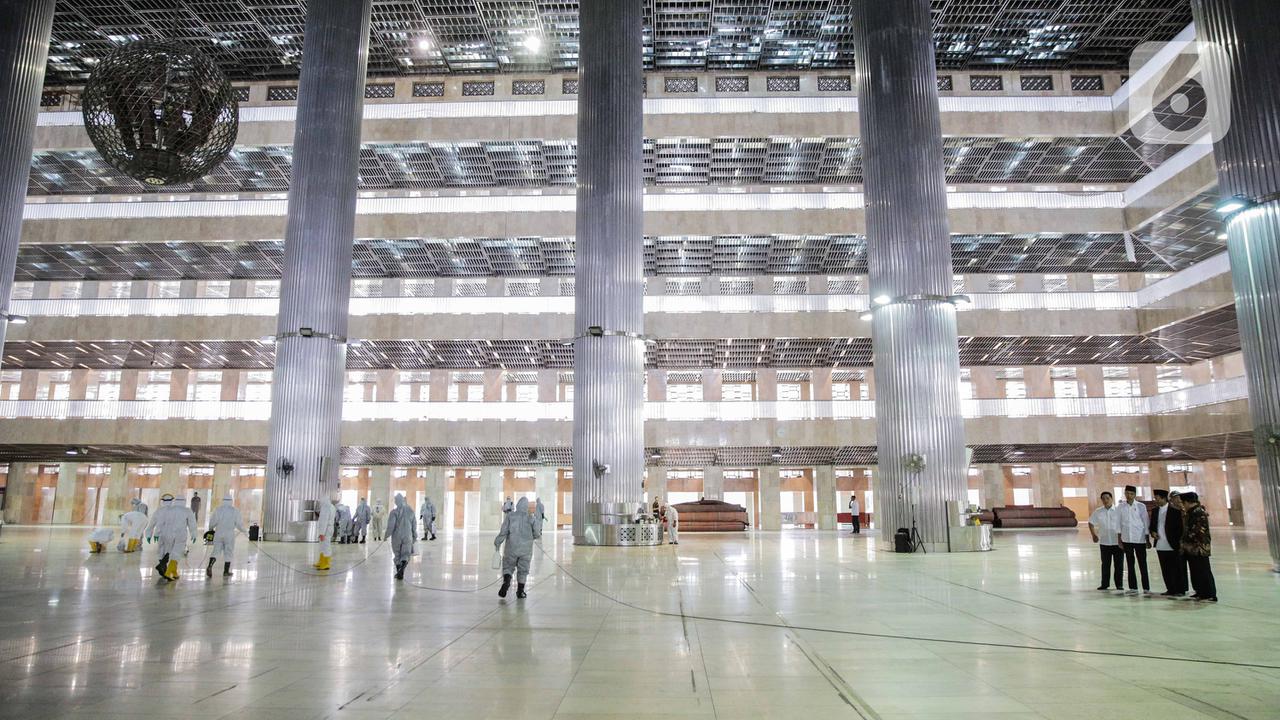 Jokowi Tinjau Sterilisasi Masjid Istiqlal