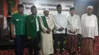 Kandidat calon Gubernur Jatim Saifullah Yusuf atau Gus Ipul dalam acara Ngobrol Pintar (Ngopi) di Rapimwil PPP Jatim, Minggu (3/12/2017). (Liputan6.com/Dian Kurniawan)