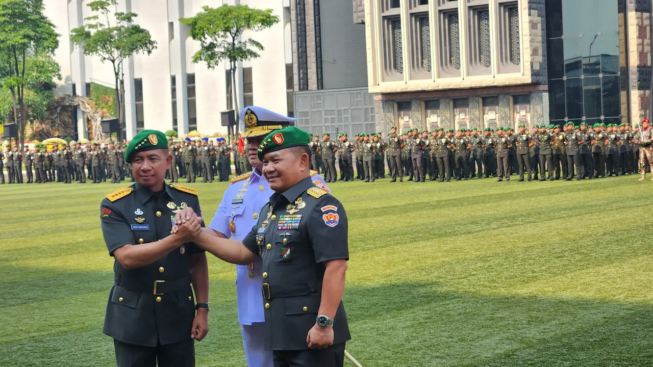 Serah Terima Jabatan Kepala Staf Angkatan Darat.