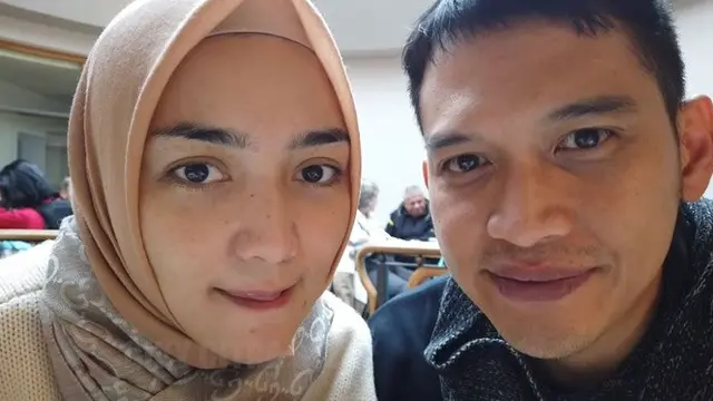 7 Momen Seru Citra Kirana dan Rezky Aditya di Obereggen, Main Ski Bareng