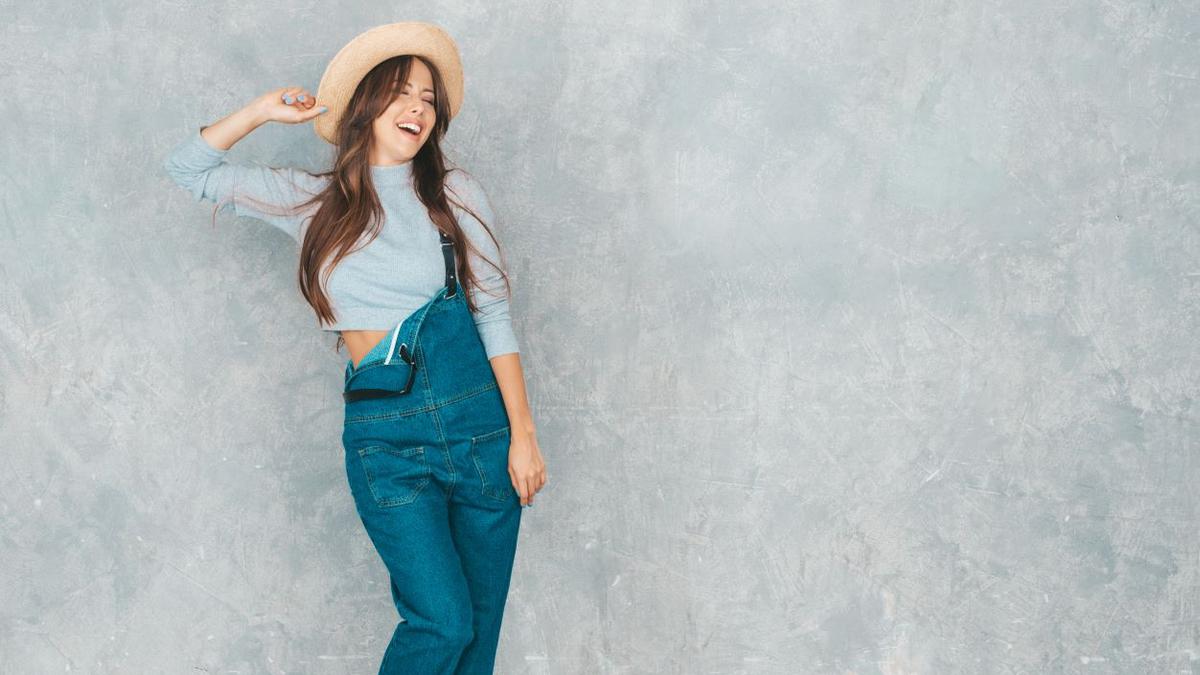 Tampil Manis ke Kampus, Ini Inspirasi Outfit Pastel yang Bisa Kamu Coba